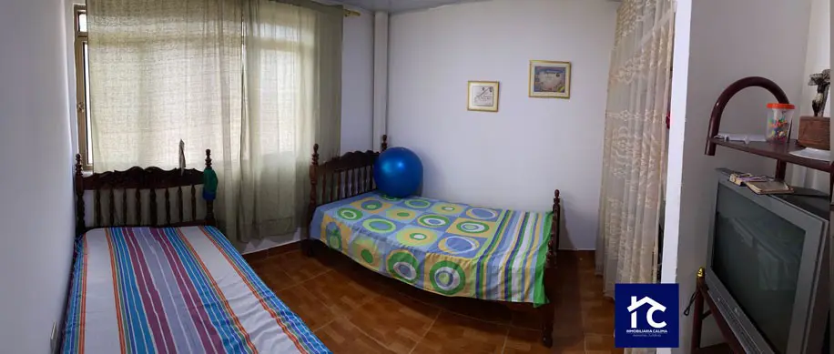 Casa Familiar con Aparta Estudio Independiente